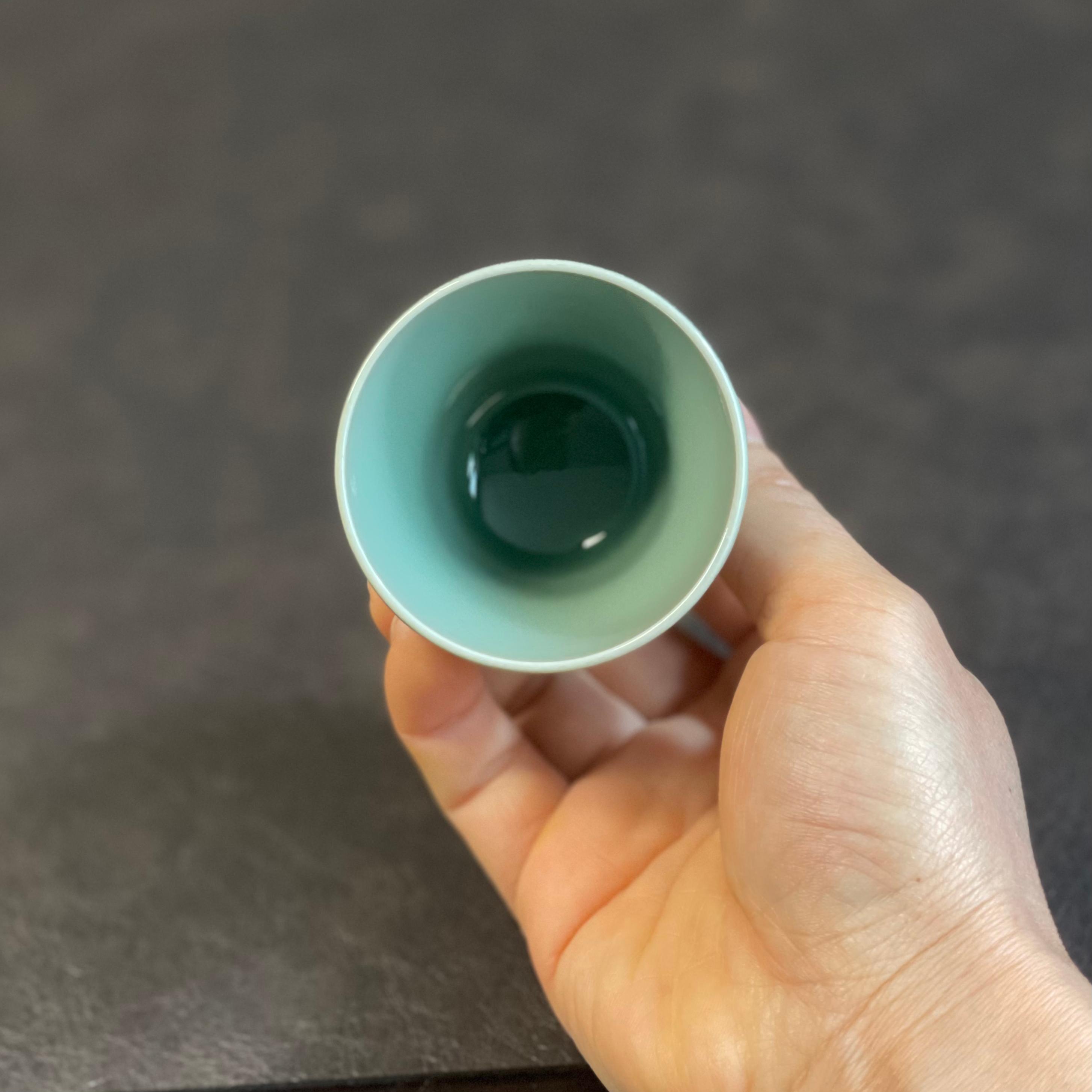 十里荷香 · 葫芦杯