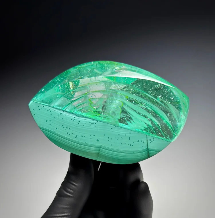 孔雀石玻璃岩（Malachite Vitrolith ）