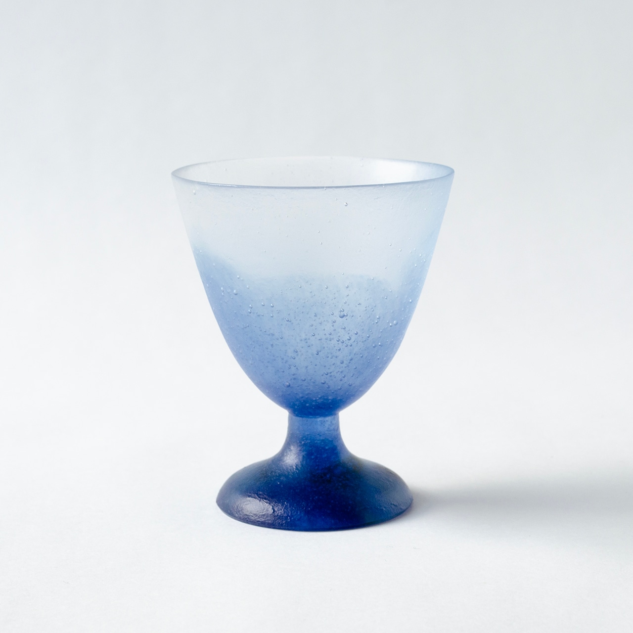 蓝白渐变杯