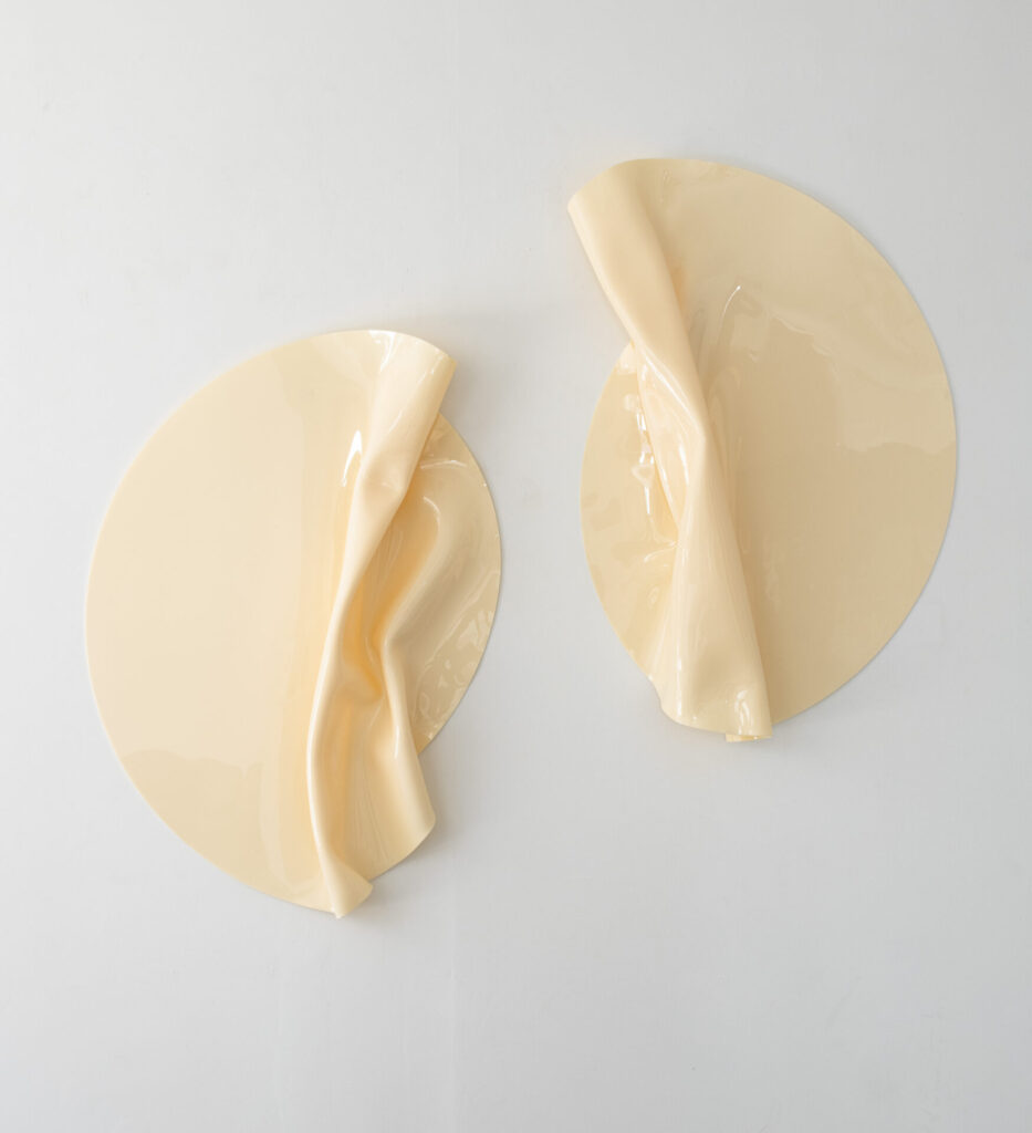 巴洛克魅物 半透乳白凝压圆 Ⅰ/Ⅱ（Baroque Fetish Translucent Ivory Compressed Circle I/II）