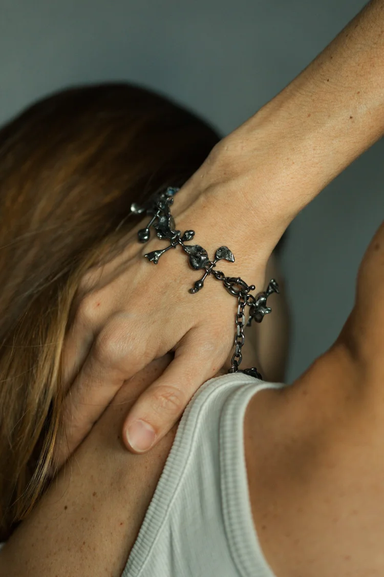 做旧黑化鱼骨许愿骨手链（BLACKENED F(W)ISHBONE BRACELET）