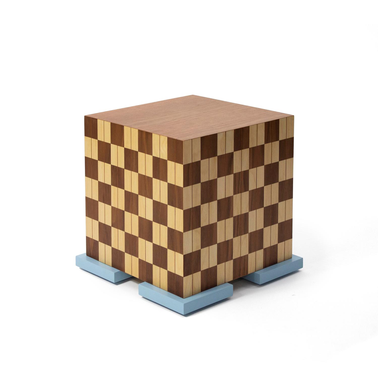 分割胡桃木格纹咖啡桌（Coffee Table in Split Walnut Check）