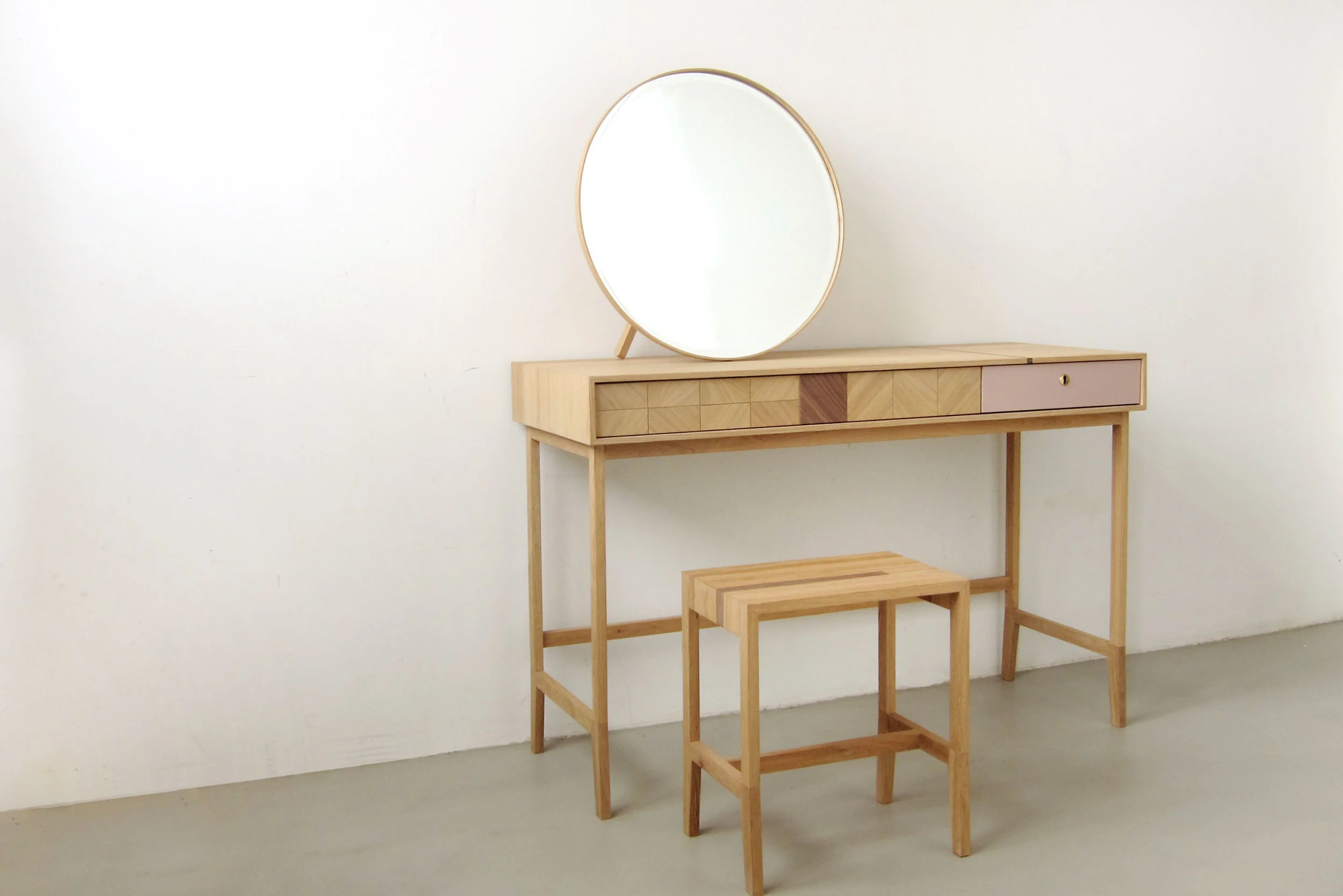 Patchwood 拼木梳妆台（Kaptafel Patchwood）