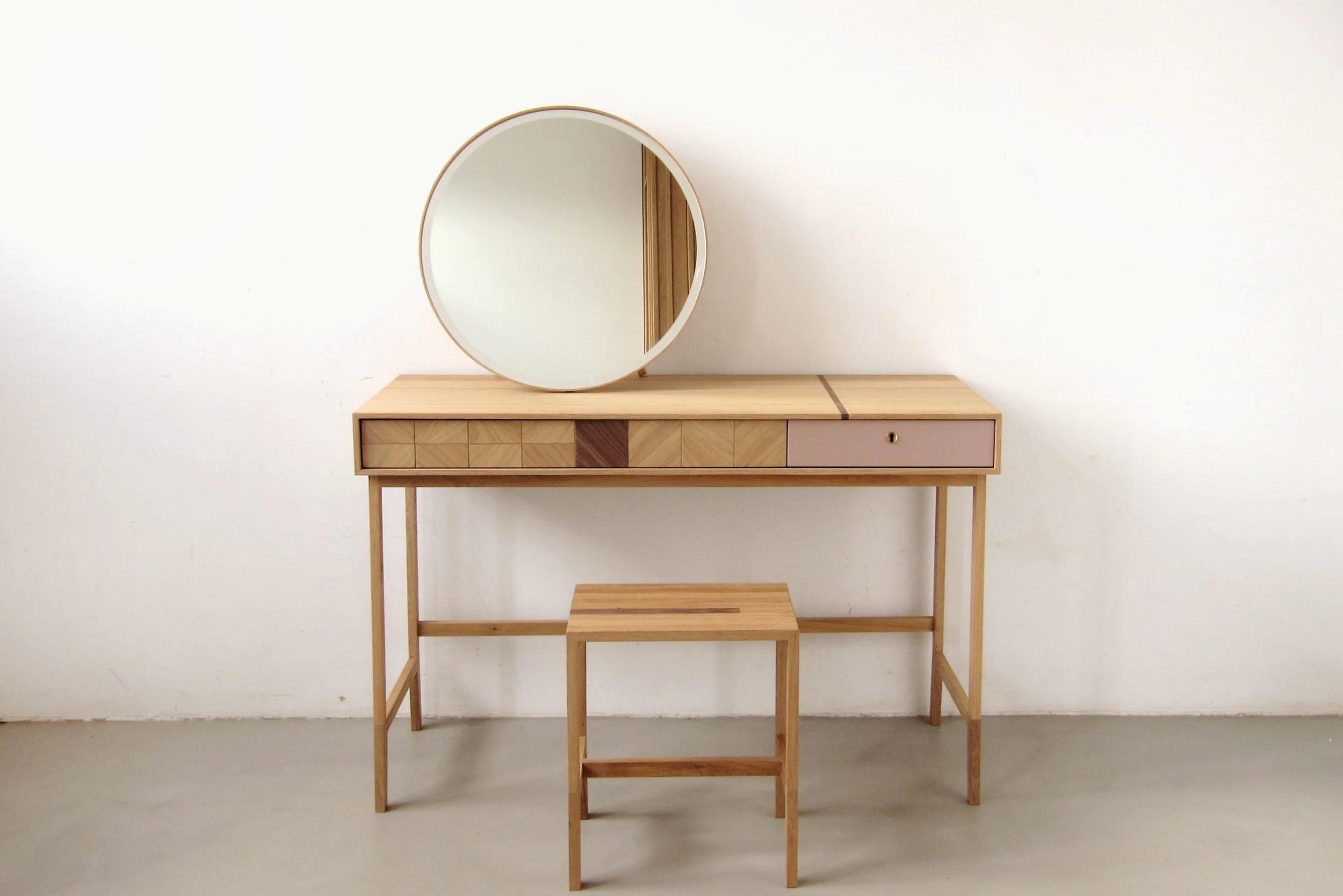 Patchwood 拼木梳妆台（Kaptafel Patchwood）