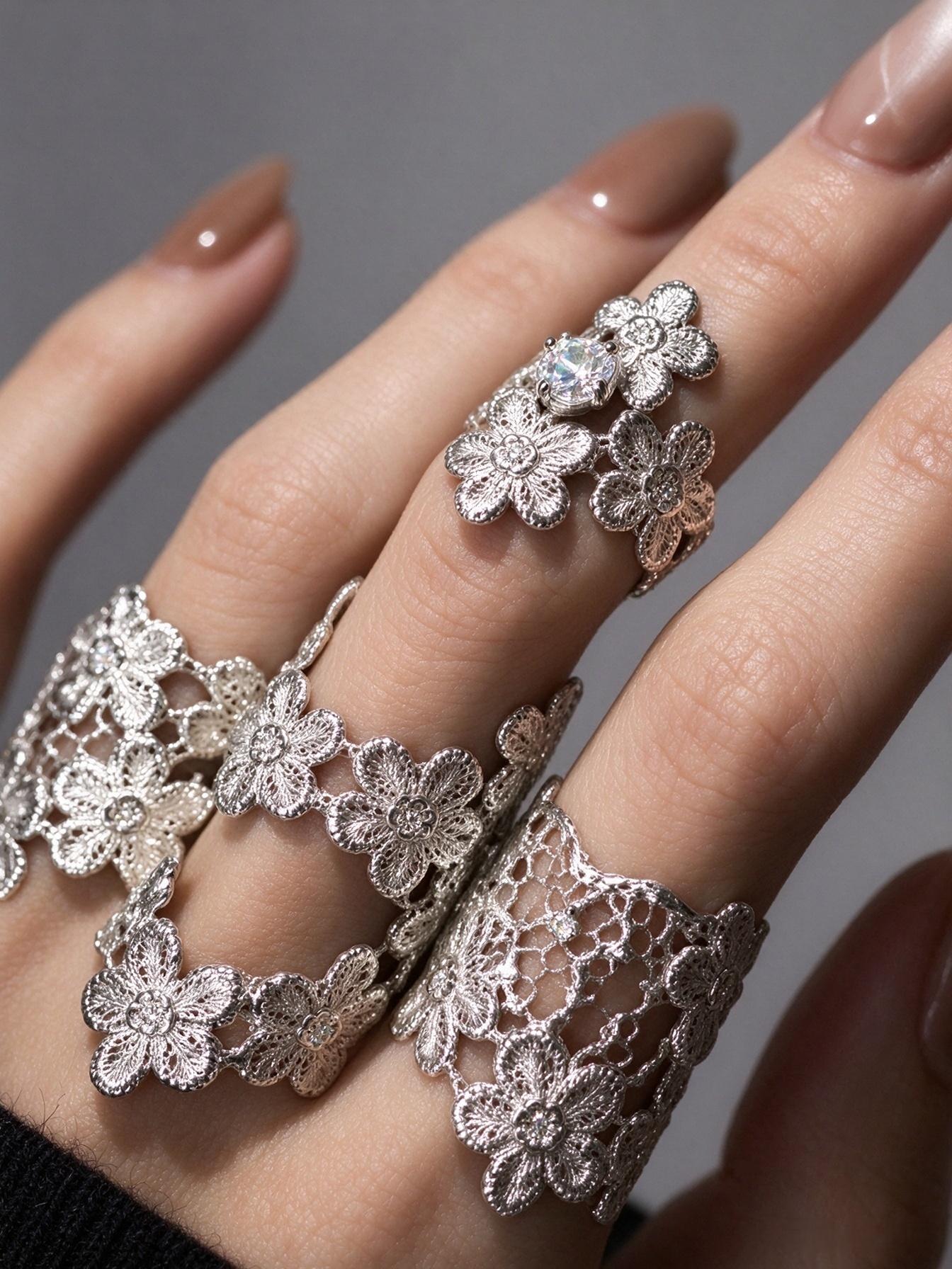 簇花蕾丝戒指（Cluster floral Lace Ring）